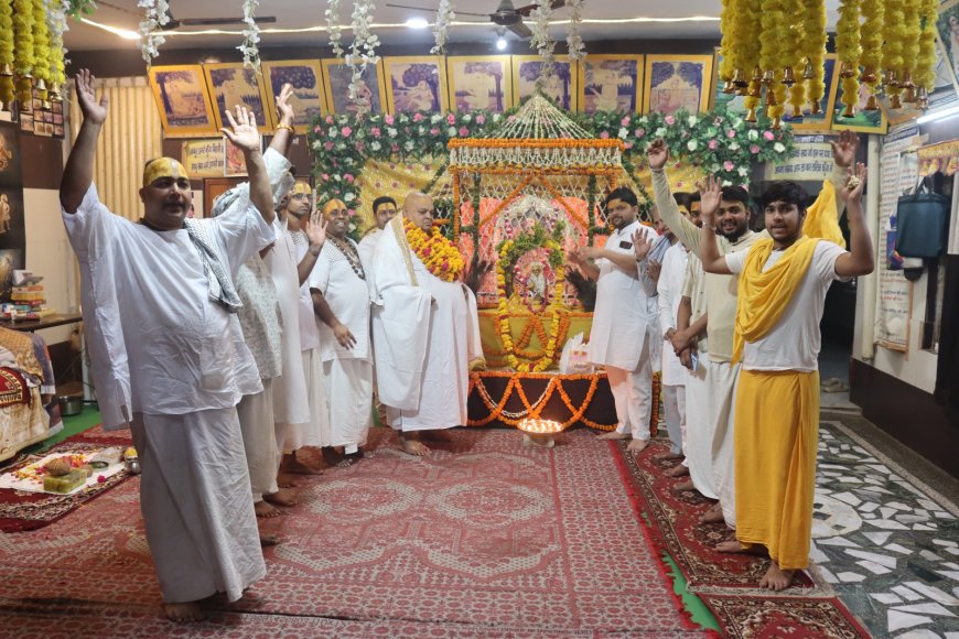 ललित कुंज आश्रम में पांच दिवसीय चंदन महोत्सव संपन्न; ठाकुर ललित मोहिनी देव जू का हुआ भव्य चंदन श्रृंगार