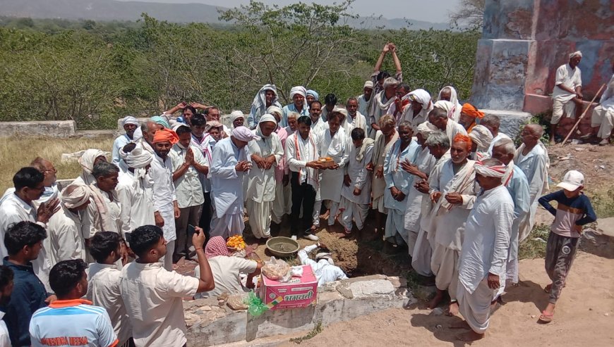 सकट के प्राचीन ख़ाक नाथ बाबा मंदिर में भामाशाह ने यज्ञशाला निमार्ण कार्य के लिए रखीं आधारशिला