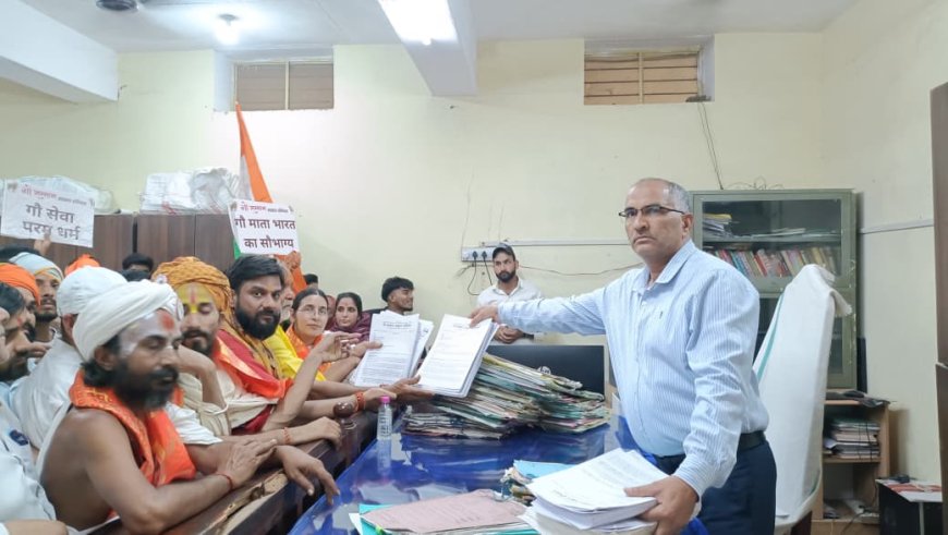 उदयपुरवाटी में गूँजा ‘गौ माता की जय’ का उद्घोष: 15,332 हस्ताक्षरों के साथ तहसीलदार को सौंपा ज्ञापन