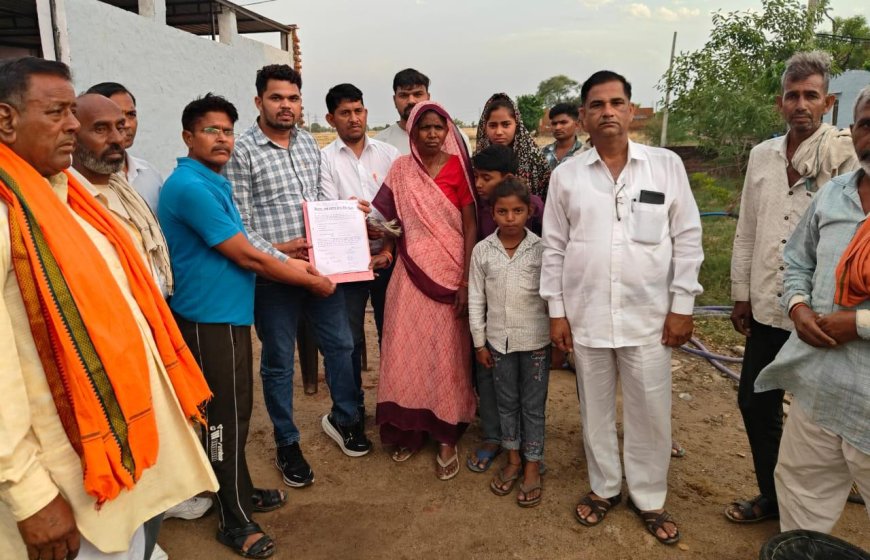 मिशन बेसहारा: अनाथ बच्चों के लिए आगे आई समाज सेवा टीम, 52 हजार की सहायता राशि सौंपी