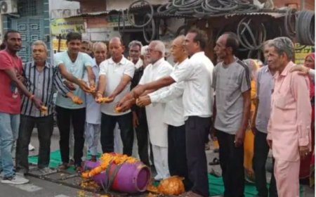 पाली में बढ़ती महंगाई के खिलाफ अनोखा प्रदर्शन; कमर्शियल सिलेंडर की निकाली ‘शवयात्रा’, शादियों का बिगड़ा बजट