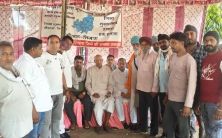 पीपली का बास के ग्रामीणों ने विधायक दीपचंद खैरिया को पानी की समस्या से अवगत कराया
