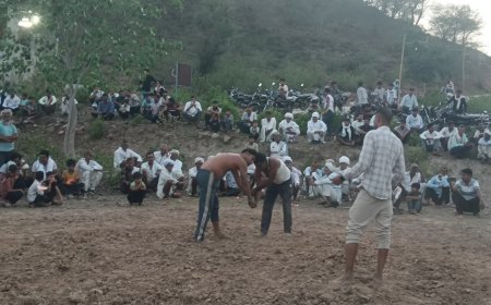 अरावली की पहाड़ियों में गूँजे बाबा के जयकारे; कुंडला में बाबा जी महाराज का मेला हर्षोल्लास के साथ संपन्न, कुश्ती दंगल में हनुमान मीणा ने मारी बाजी