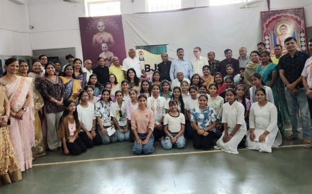 स्मार्ट गर्ल वर्कशॉप से बेटियों को मिला आत्मविश्वास और जीवन कौशल का संबल