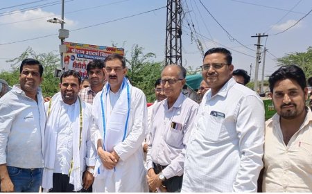 पूर्व केंद्रीय मंत्री भंवर जितेंद्र सिंह एवं कांग्रेसी नेताओं का किया स्वागत
