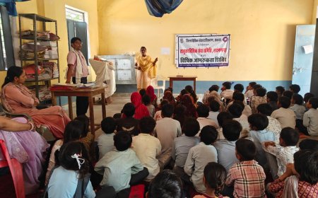 माध्यमिक विद्यालय चिमरावली में कानूनी साक्षरता एवं संवेदीकरण शिविर का हुआ आयोजन