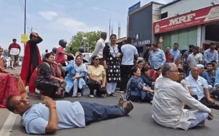 अजमेर: मुकुंद नगर में नया शराब ठेका खुलने पर भड़का आक्रोश, महिलाओं ने सड़क जाम कर किया प्रदर्शन