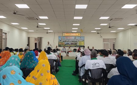 नौगांवा में जिला स्तरीय ग्राम कृषि महोत्सव आयोजित, किसानों को दी आधुनिक तकनीकों की जानकारी
