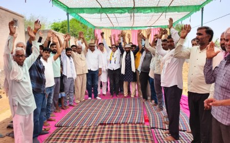 सीकर नीट कांड: गुढ़ाबावनी में उमड़ा जनसैलाब, न्याय सभा में बड़ा फैसला— 'इंसाफ मिलने तक गंगा में नहीं बहेंगी प्रदीप की अस्थियां'