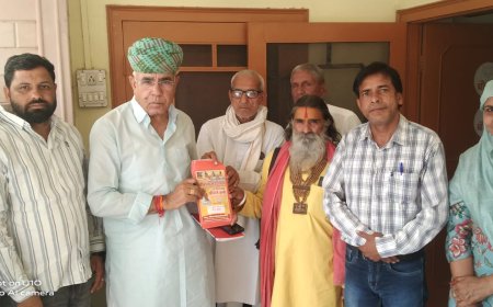 यज्ञ सेवा समिति का सघन निमंत्रण अभियान परवान पर, मिल रहा भारी जनसमर्थन; जिला कलेक्टर और पूर्व विधायक शुभकरण चौधरी को दिया यज्ञ का निमंत्रण