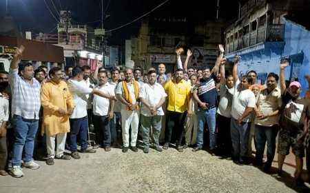 चौरीचौरा में ‘विकास बनाम रोजी-रोटी’ की जंग तेज: वाई मॉडल ओवरब्रिज पर दो फाड़ हुए व्यापारी, अंडरपास की भी उठी मांग