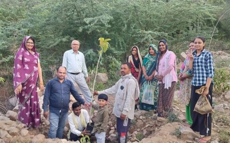 बरगद लगाकर दिया पर्यावरण संरक्षण का संदेश; पर्यावरण महायज्ञ ही पर्यावरण संरक्षण का मूल मंत्र : विवेकनाथ 