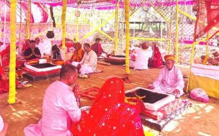 विश्व कल्याण और गौ-रक्षार्थ की कामना ही यज्ञ का मूल उद्देश्य: महंत कृष्ण दास मोनी महाराज; अरणी मंथन से प्रकट अग्नि में सनातनी भक्त दे रहे आहुतियां