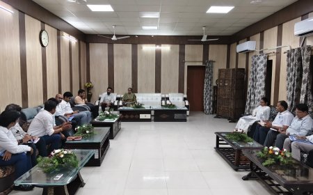 बजट घोषणाओं की समय पर क्रियान्विति करें सुनिश्चित, योजनाओं का पहुंचाऐं आमजन तक लाभ - जिला प्रभारी सचिव