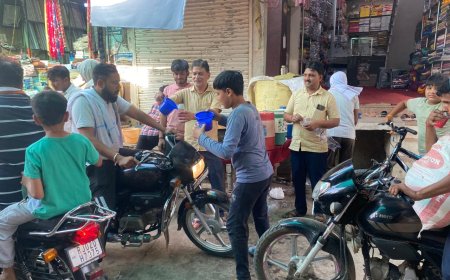 भीषण गर्मी में समाजसेवी ने लगाया शरबत वितरण शिविर, राहगीरों को मिली राहत