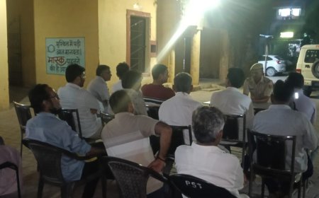 पुलिस थाने में सीएलजी सदस्यों की बैठक: कानून-व्यवस्था और बंद पड़े कैमरों जैसे महत्वपूर्ण विषयों पर हुई चर्चा