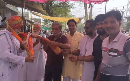 लक्ष्मणगढ़ में दिखी सांप्रदायिक सौहार्द की अनूठी मिसाल; ईदगाह के बाहर प्याऊ लगाकर और साफा बांधकर किया नमाजियों का स्वागत