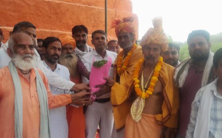 रोडवाल के मोलडनाथ आश्रम में दो तपस्वियों ने पूर्ण की पांच दिवसीय पंचधुनी तपस्या, ग्राम महोत्सव में हुआ सम्मान
