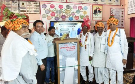 सेवानिवृत्ति अवसर पर उप प्राचार्य  गिरधारी लाल मीणा ने विद्यालय को भेंट किया 80 लीटर क्षमता का वोल्टास वाटर कूलर