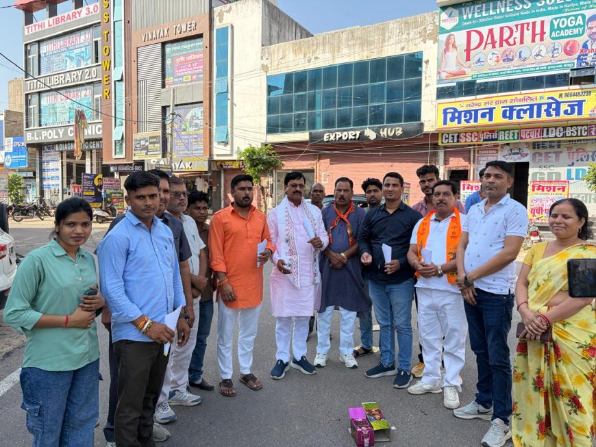 भरतपुर में भाजपा कार्यकर्ताओं ने मनाया 'बंगाल विजय दिवस'; आतिशबाजी और मिठाई वितरण कर व्यक्त किया हर्ष