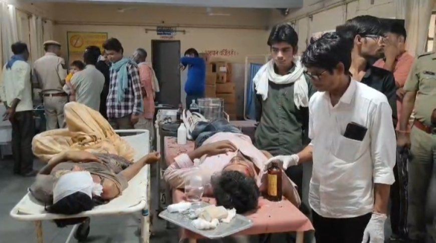बाईक स्कूटी में भिंड़त तीन घायल प्राथमिक उपचार के बाद अलवर रैफर
