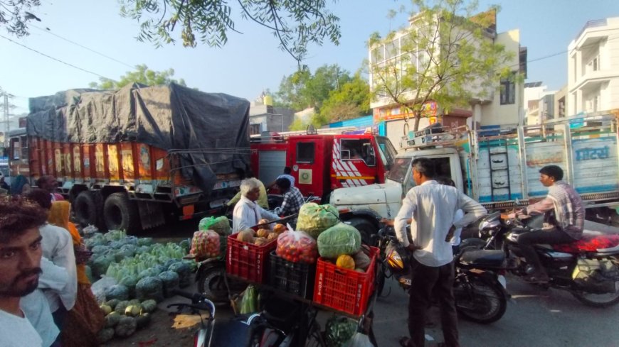 जाम में फंसी अग्निशमन, 20 मिनट तक थमी राहत ,अंबेडकर सर्किल से नगर पालिका तक रोजाना लग रहा जाम