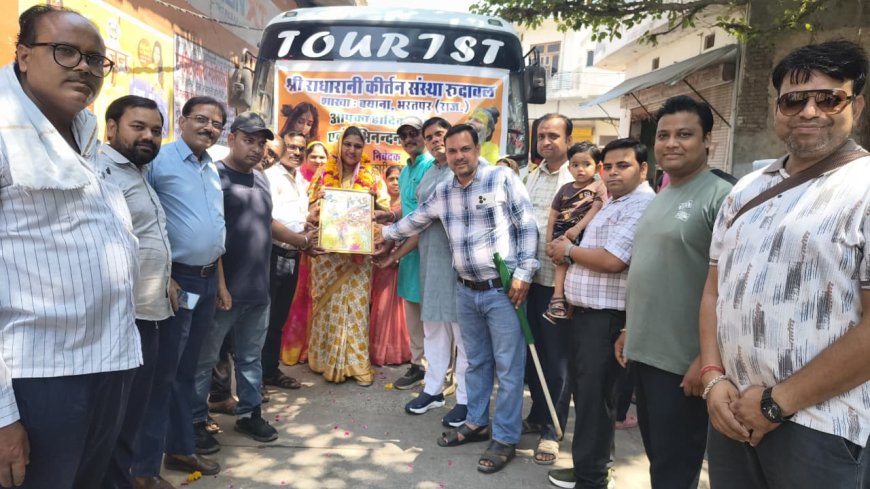 विधायक डॉ. ऋतु बनावत ने हरी झंडी दिखाकर श्रीधाम वृंदावन परिक्रमा यात्रा को किया रवाना