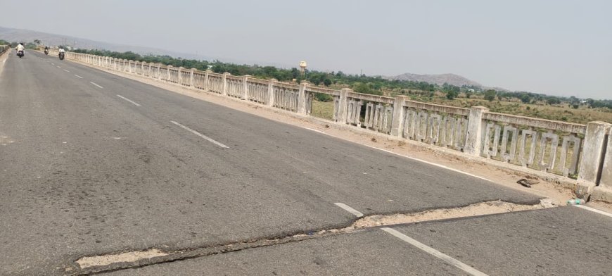 गम्भीर नदी पुल के जॉइंटों में गहरे गैप से बढ़ा हादसों का खतरा: टोल वसूली जारी, पर मरम्मत नदारद; जान जोखिम में डालकर गुजर रहे लोग