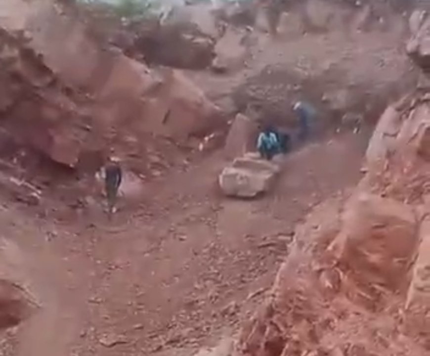 उपखंड स्तरीय जनसुनवाई में अवैध खनन एवं मिट्टी दोहन पर रोक लगाने की मांग को लेकर सोपा ज्ञापन
