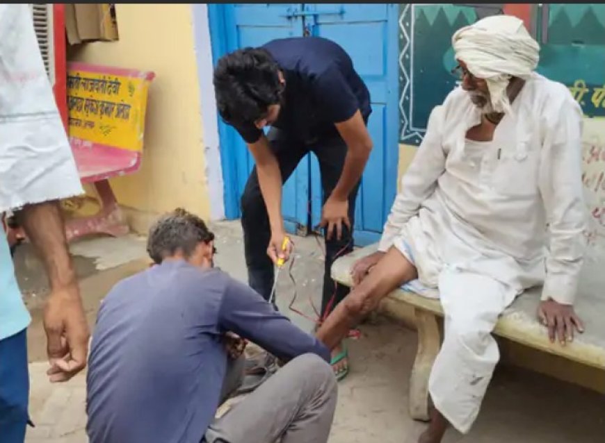 पागल कुत्ते ने 22 लोगों को काटा, 15 अस्पताल पहुंचे:एक बुजुर्ग गंभीर घायल, अलवर रेफर