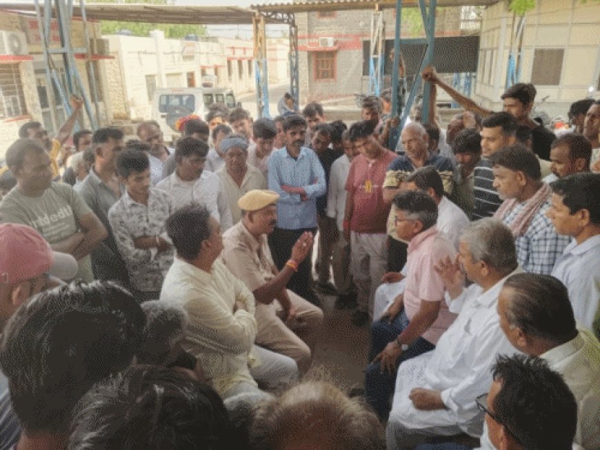 20 वर्षीय युवक ने कबाड़ी की दुकान में फांसी लगाकर की आत्महत्या; नाली विवाद में रिश्तेदारों पर मारपीट और प्रताड़ना का आरोप, मामला दर्ज
