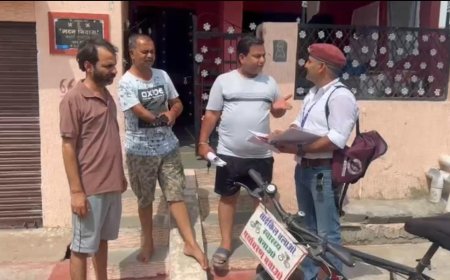 साइकिल मेन की अनूठी पहल: साइकिल पर जनगणना के साथ दे रहे हैं पर्यावरण बचाने का संदेश