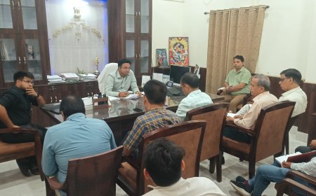 गुरु पूर्णिमा मेला की पूर्व तैयारियों को लेकर डीग जिला कलेक्टर मयंक मनीष ने ली समीक्षा बैठक;  अधिकारियों को दिए आवश्यक दिशा-निर्देश