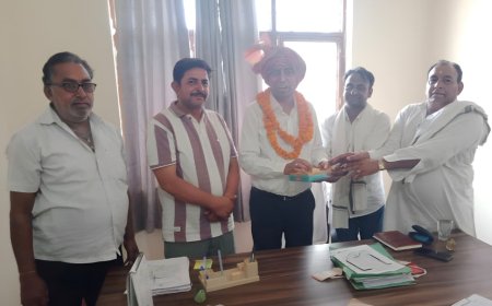 संदीप गौड़ ने संभाला डीग जिला रसद अधिकारी का पदभार; सार्वजनिक वितरण व्यवस्था को पारदर्शी और मजबूत बनाने के दिए निर्देश
