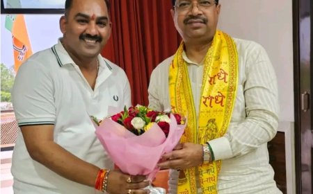 भाजपा के नवनियुक्त प्रदेश संगठन महामंत्री अजय कुमार से उद्योगपति व जनसेवक यश अग्रवाल ने की शिष्टाचार मुलाकात, किया भव्य अभिनंदन