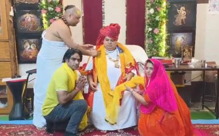 विश्व रिकॉर्ड विजेता हिम्मत सिंह राठौड़ ने लिया आचार्य राधा प्रसाद देव जू महाराज का आशीर्वाद, जल्द बनाएंगे 8वां रिकॉर्ड