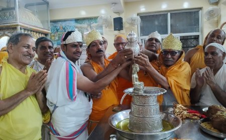 गायत्री नगर में आचार्य शशांक सागर जी महाराज का भव्य मंगल प्रवेश