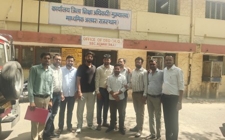 कम्प्यूटर अनुदेशकों ने विभिन्न मांगों को लेकर कलेक्टर, एसडीम,डीईओ व सीबीईओ  को सौंपा ज्ञापन