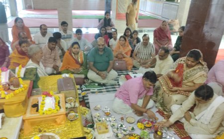 श्याम बाबा की फूल बंगला झांकी सजाई, शिव महारुद्राभिषेक व हवन पूजन किया