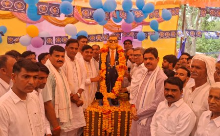 सकट में बाबा साहेब डॉ. भीमराव अंबेडकर की प्रतिमा का अनावरण, वक्ताओं ने जीवन मूल्यों को अपनाने पर दिया जोर