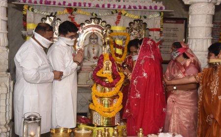श्रद्धा एवं भक्ति के साथ मनाया श्री संभवनाथ जैन श्वेताम्बर मंदिर का 16वां वार्षिक ध्वजा एवं वर्षगांठ महोत्सव