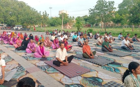 मकराना में 12वें अंतर्राष्ट्रीय योग दिवस पर सामूहिक योगाभ्यास, 'निरोग रहने' के लिए उमड़ा जनसैलाब
