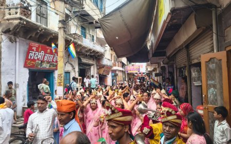 लक्ष्मणगढ़ में पंचकल्याणक महोत्सव शुरू: विशाल घटयात्रा के साथ मनाया गया भगवान आदिनाथ का गर्भकल्याणक