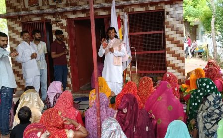 भक्ति और सनातन संस्कृति की अलख: केसरी गांव में कलश यात्रा के साथ श्रीमद्भागवत कथा का शुभारंभ