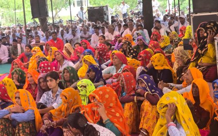 ऊकरूंद मे दूसरे दिन भी विशाल हरिकीर्तन दंगल बना आस्था का महासंगम,  दिनभर कथा सुनने उमड़ता रहा श्रद्धालुओं का जनसैलाब
