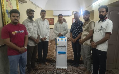 भाईचारा ग्रुप ने मां करणी मंदिर में भेंट की ठंडे पानी की मशीन