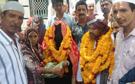 तखतगढ़: उमरा यात्रा पर रवाना हुए जामा मस्जिद के मौलाना, ग्रामीणों ने दी भावपूर्ण विदाई