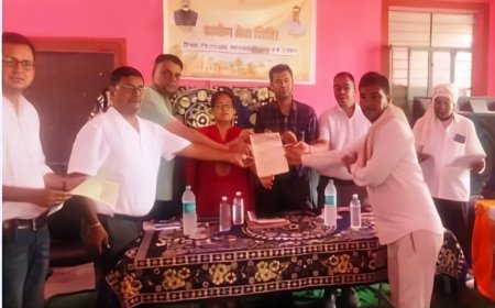 भटकाव से राहत तकः शिविर में मिला मकान का पट्टा