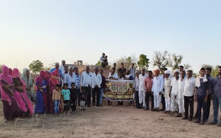 200 साल पुराने पुस्तैनी रास्ते को बचाने की मांग तेज, ग्रामीणों ने ग्राम सेवक के माध्यम से एसडीएम के नाम सौंपा ज्ञापन