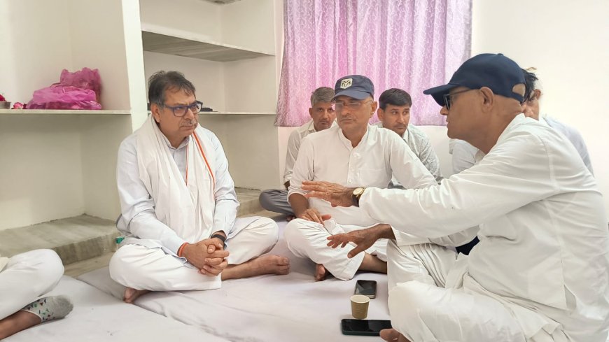 पूनियां एक दिवसीय दौरे पर झुंझुनूं आए, एएसपी के पिता के निधन पर जताया शोक